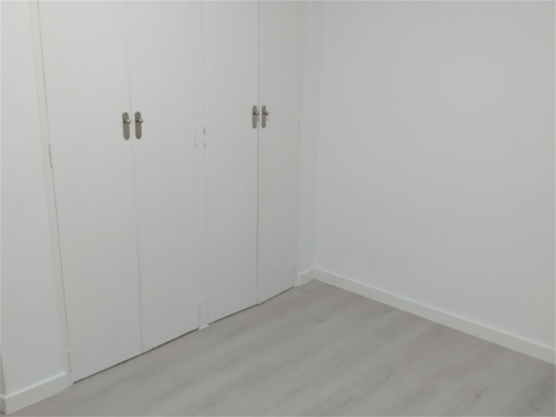 Bedroom of Planta baja to share in  Madrid Capital  with Furnished, Washing machine and Microwave