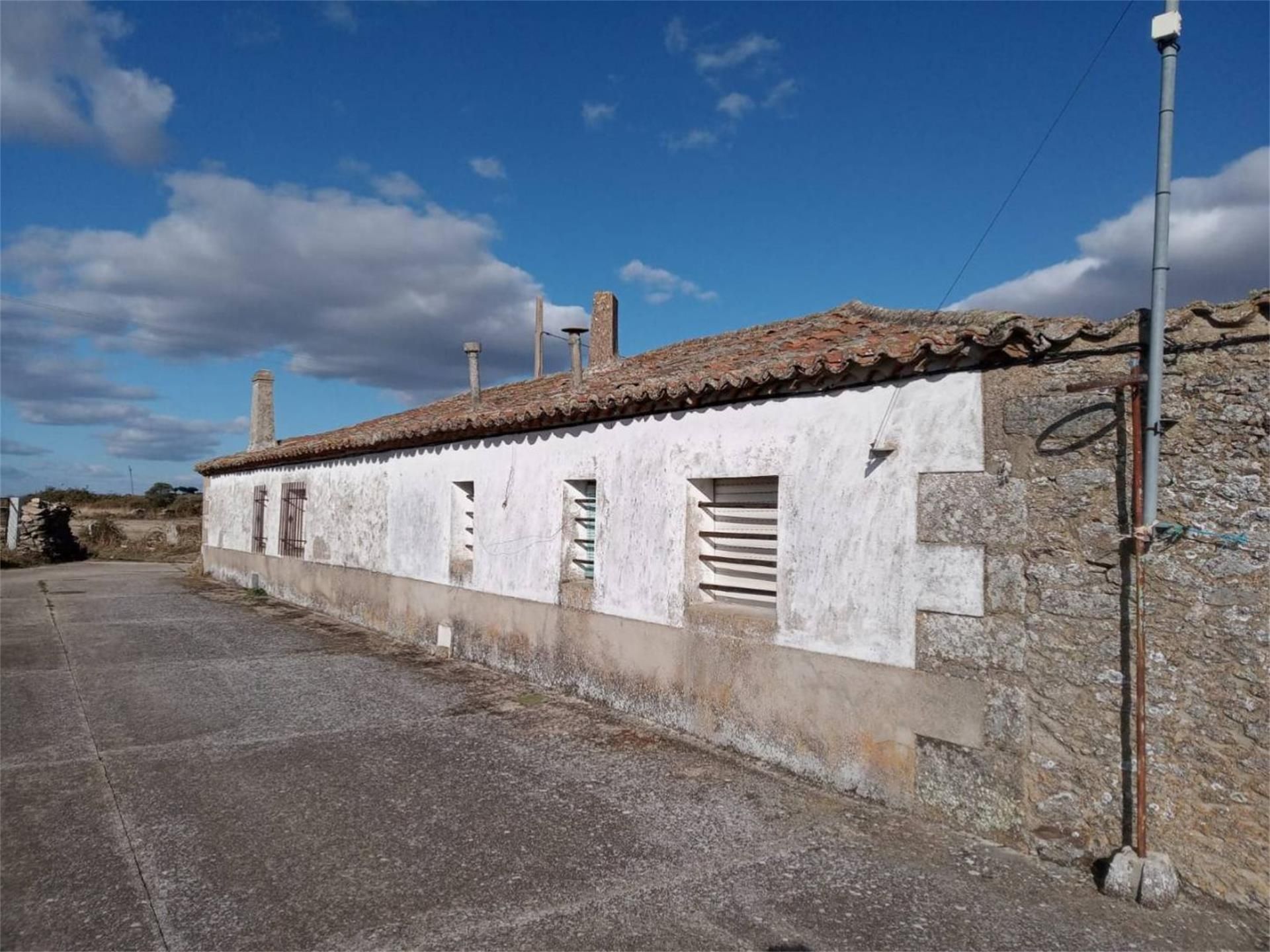 Vista exterior de Finca rústica en venda en Doñinos de Ledesma amb Jardí privat, Terrassa i Traster