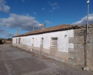 Exterior view of Country house for sale in Doñinos de Ledesma  with Private garden, Terrace and Storage room