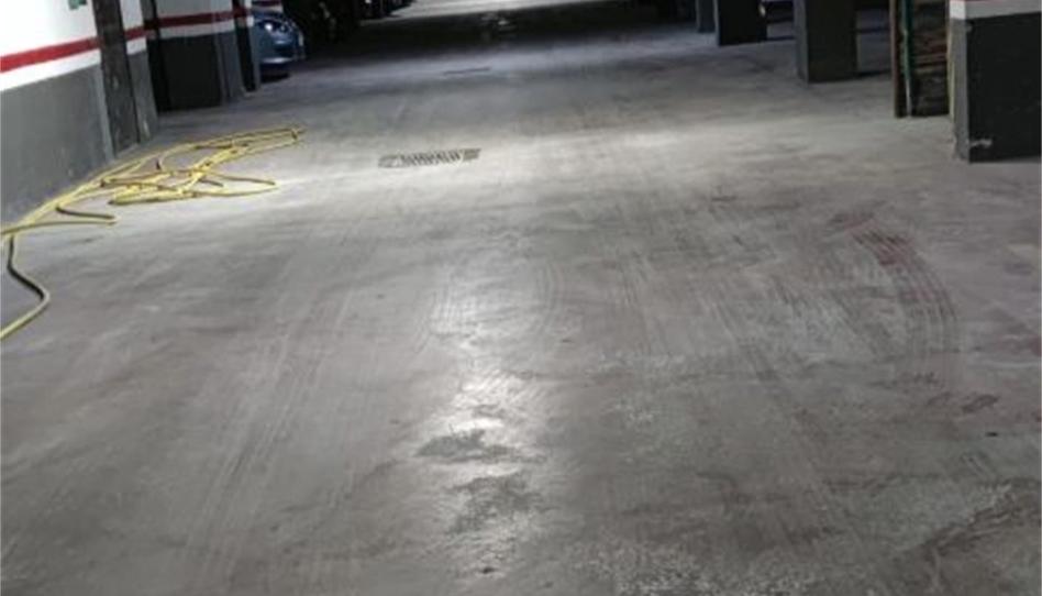 Garage for sale in Calle Torcuato Luca de Tena, 32, Bami - La Estrella, Sevilla - image 1 Photo 1 of Garage for sale in Calle Torcuato Luca de Tena, 32, Bami - La Estrella, Sevilla