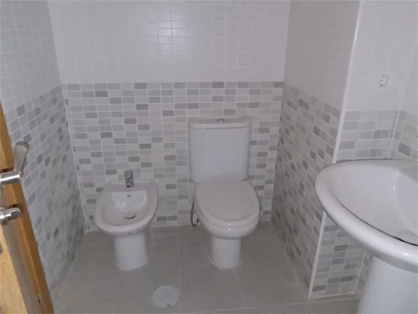Flat for sale in Plaza de Europa, Torreagüera Bathroom of Flat for sale in Murcia with Terrace, Storage room and Video intercom