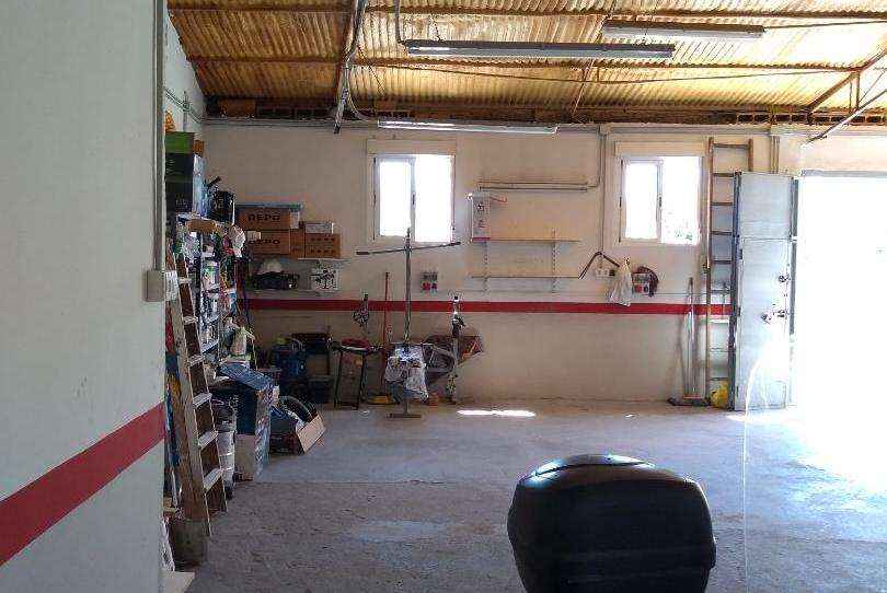 Industrial buildings for sale in Camino de Jayena, Urbanizaciones, Granada - image 1 Photo 1 of Industrial buildings for sale in Camino de Jayena, Urbanizaciones, Granada