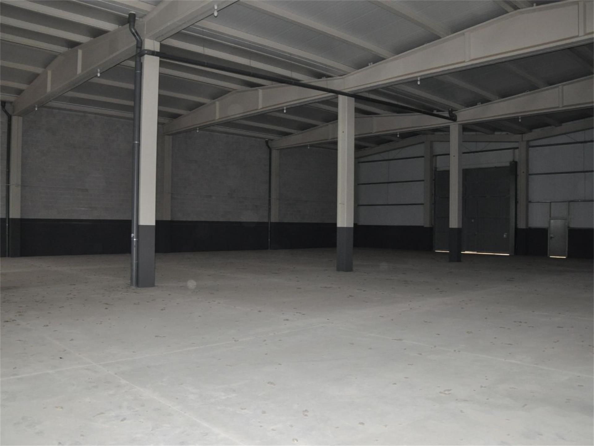 Nau industrial en venda en Briones