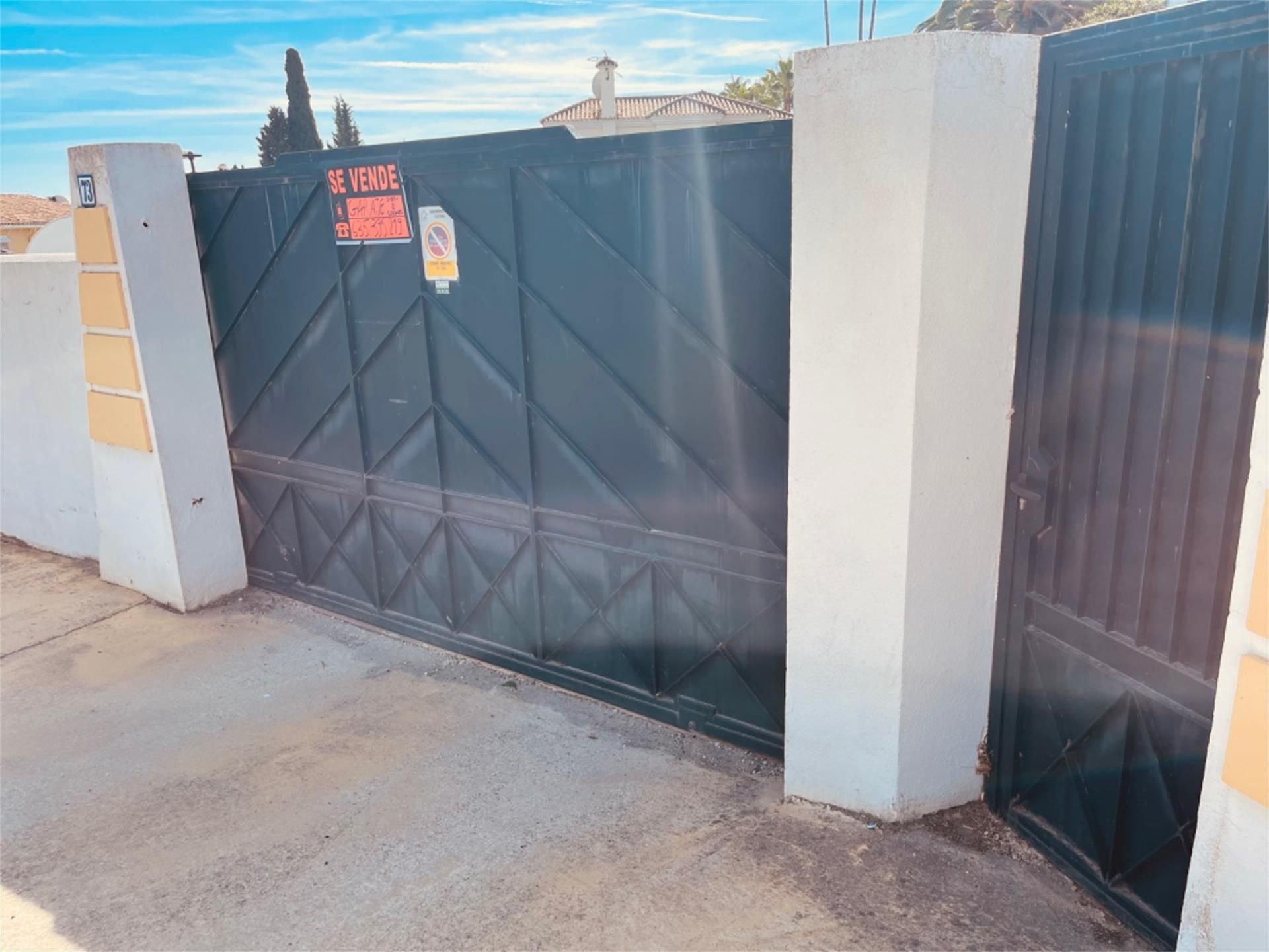 Garage for sale in Estepona
