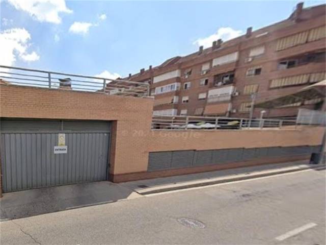 Garaje en Alquiler en Avenida Maestros Espaderos, 2 en Santa Teresa-Vista Hermosa