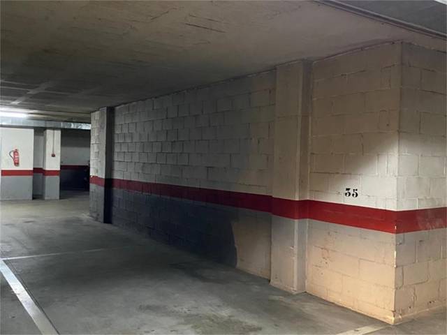 Garaje en Venta en Calle Juan Breva en Barrio de Ciudad Jardín