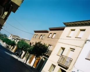 Vista exterior de Casa adosada en venda en Binaced amb Terrassa i Balcó