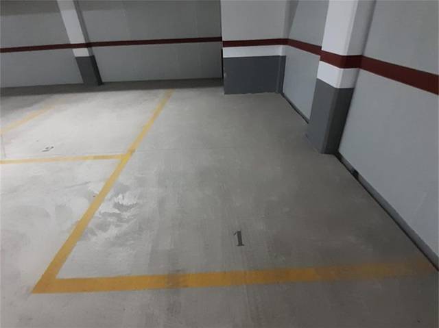 Garaje en Venta en Calle Río Nervión, 2 en Nou Benicalap