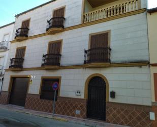 Vista exterior de Casa adosada en venda en Alcalá del Valle amb Terrassa
