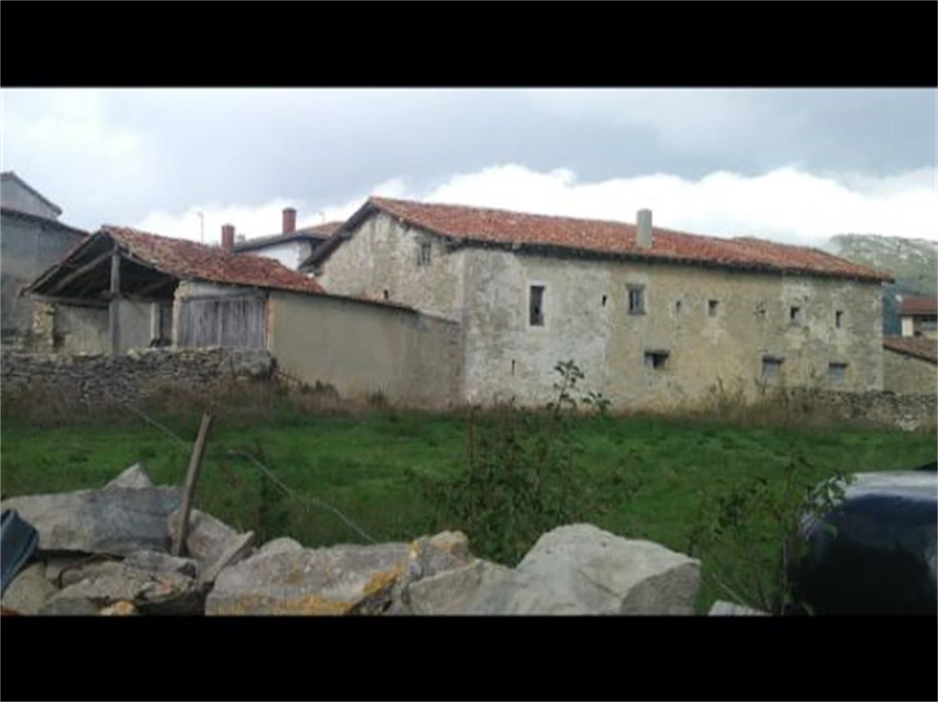 Exterior view of Flat for sale in Junta de Traslaloma  with Private garden