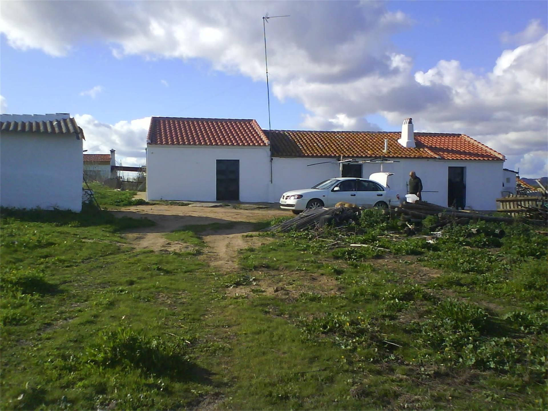 Land for sale in Villanueva de los Castillejos