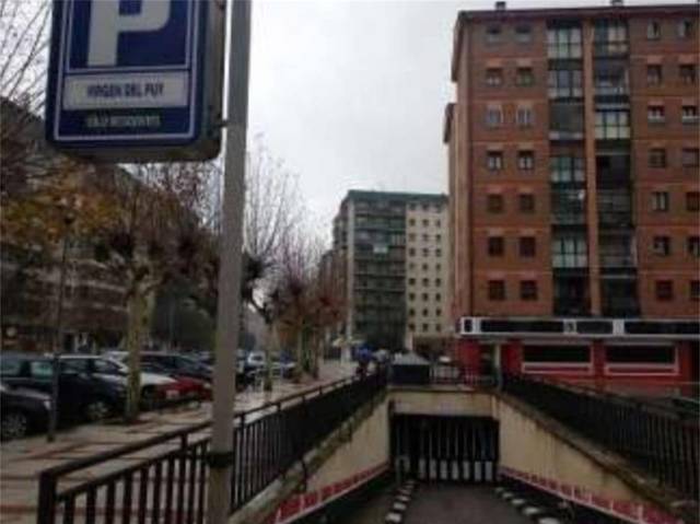 Garaje en Alquiler en Calle de la Virgen del Puy en San Juan