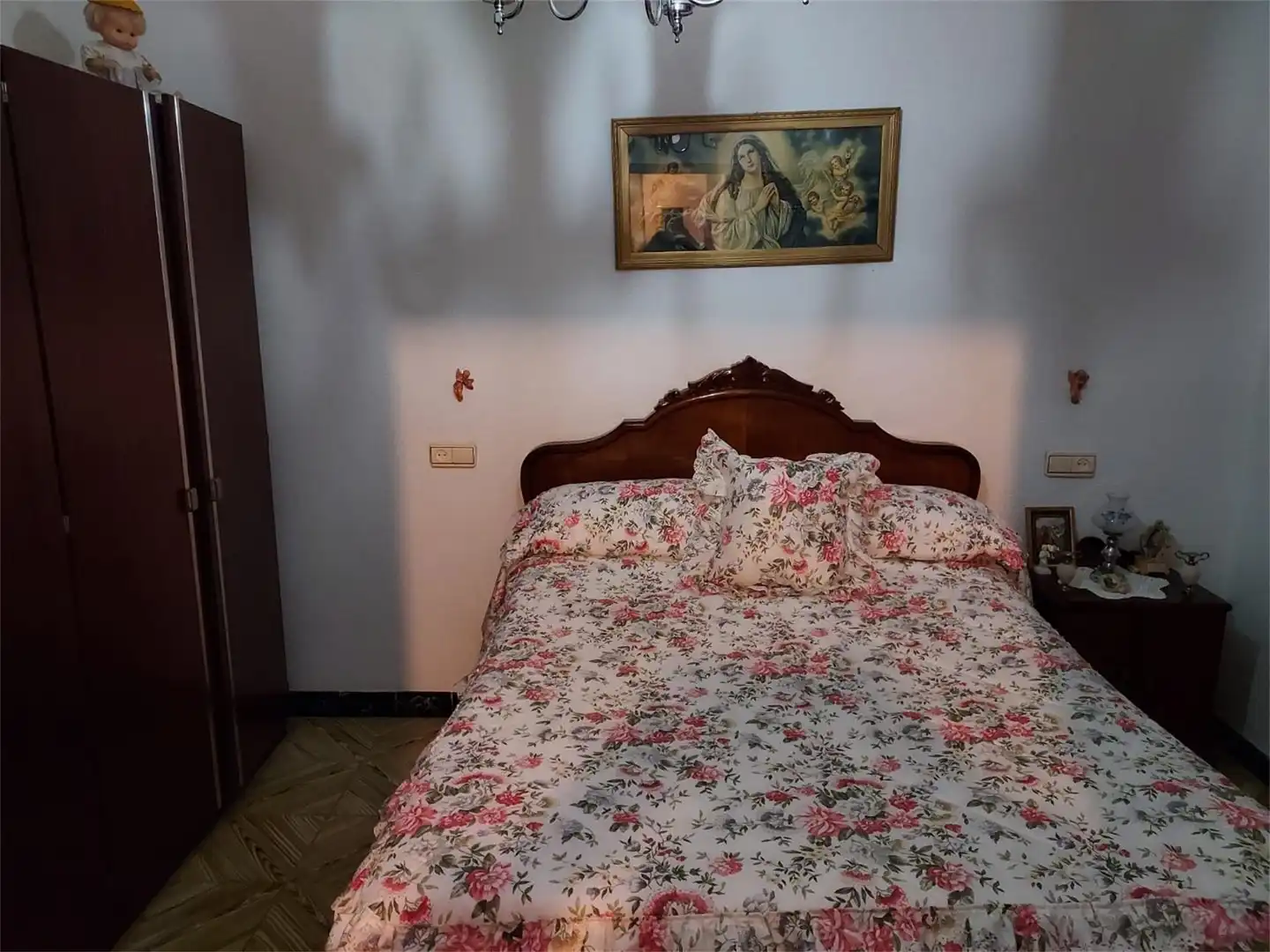 Casa adosada en venta en Calle Repullete, Villacarrillo Habitación de Casa adosada en venta en Villacarrillo con Terraza y Amueblado