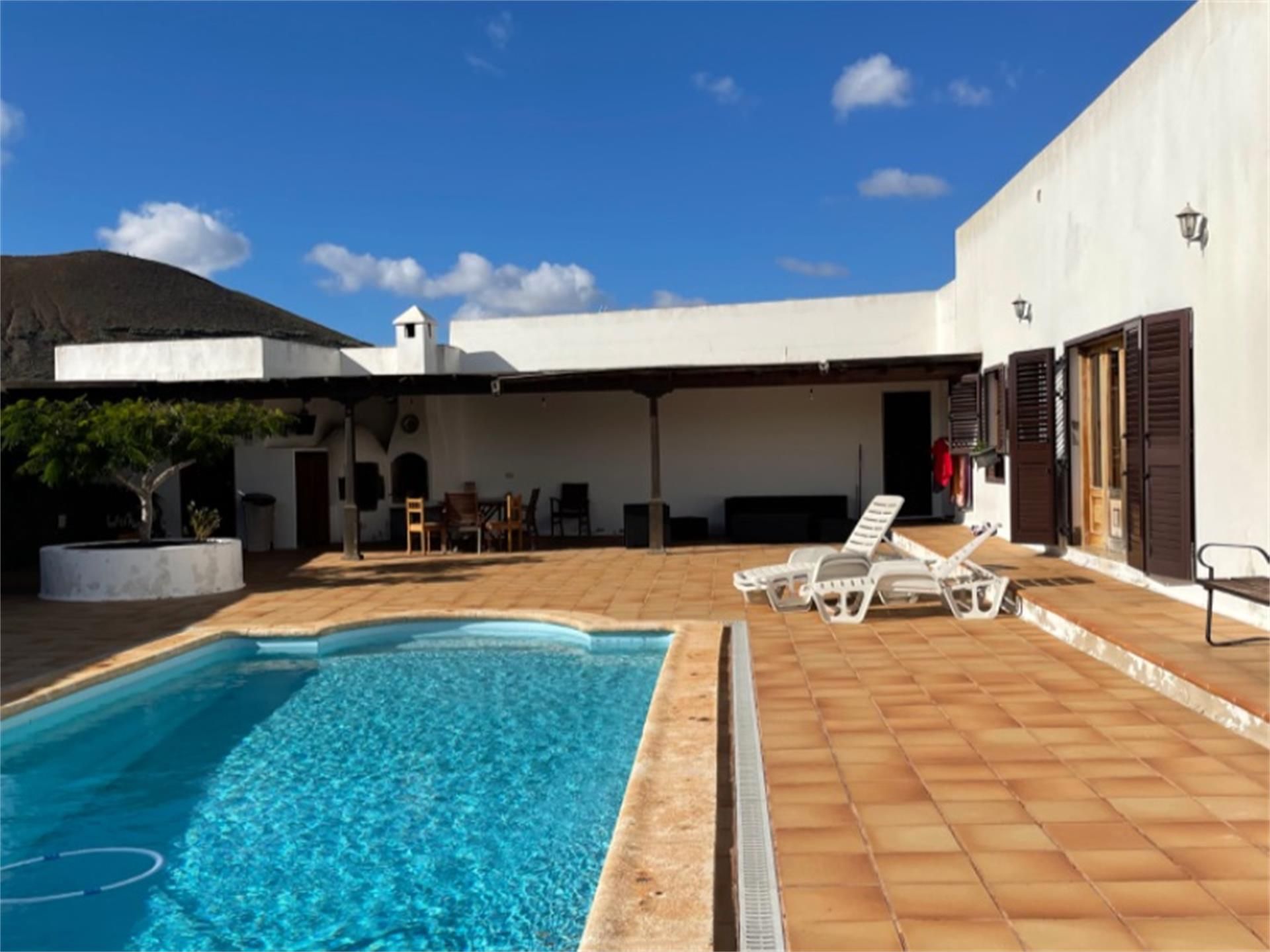 Swimming pool of House or chalet for sale in San Bartolomé  with Terrace and Swimming Pool