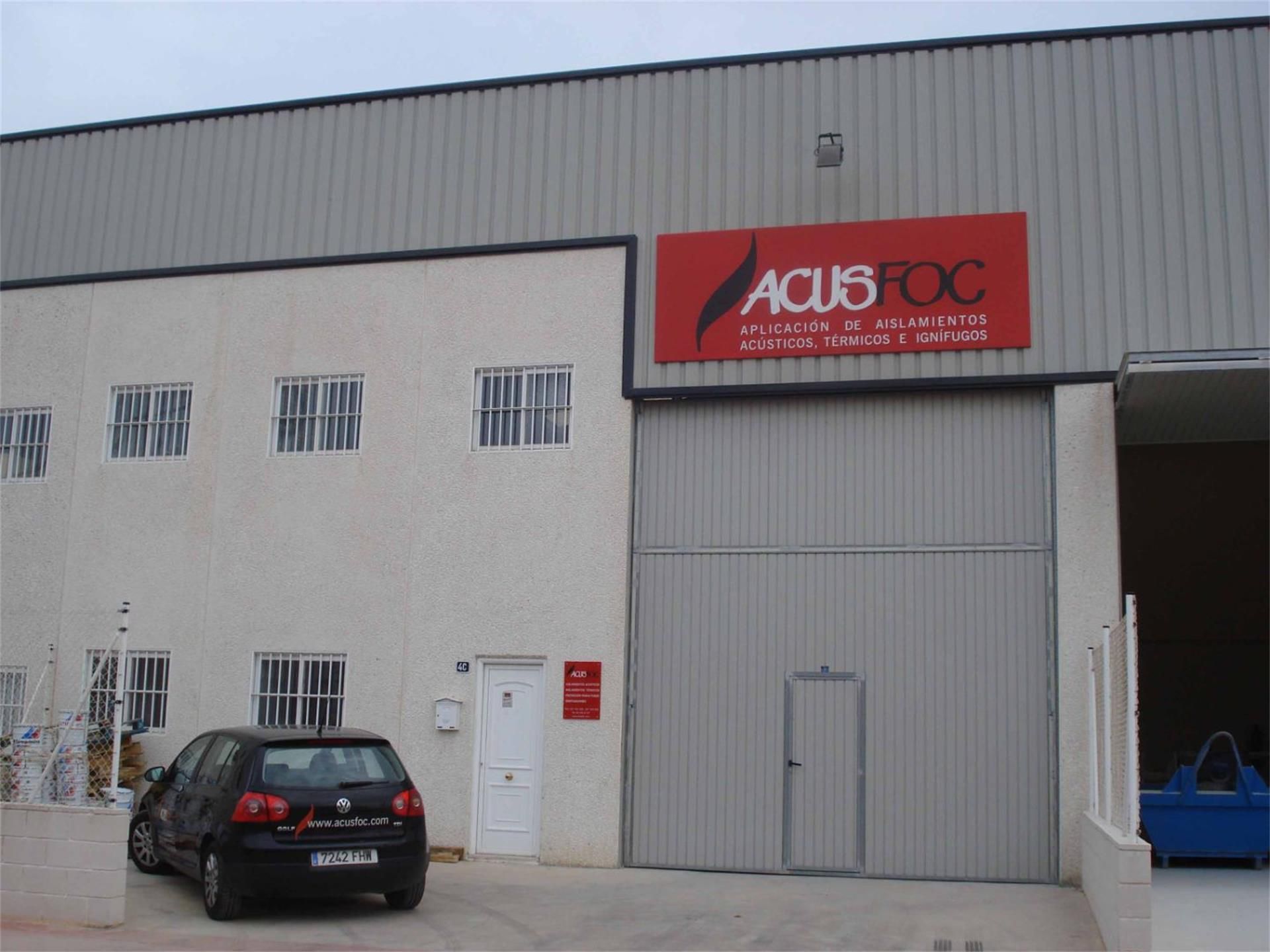 Vista exterior de Nau industrial en venda en Benifaió