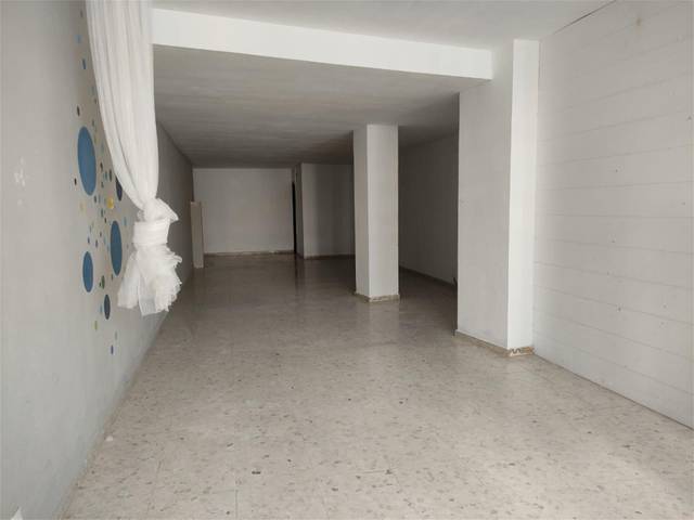 Local comercial en Alquiler en Calle Manuel García González, 3 en Coín