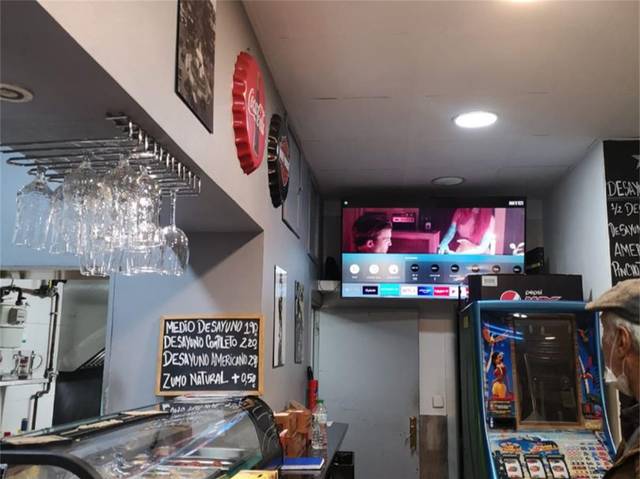 Local comercial en Alquiler en Calle del General Ricardos en Vista Alegre