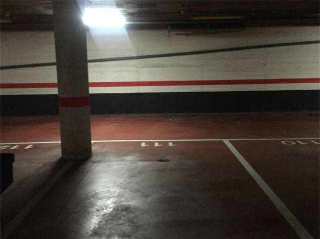Garaje en Venta en Carrer del Doctor Trueta en La Vila Olímpica del Poblenou