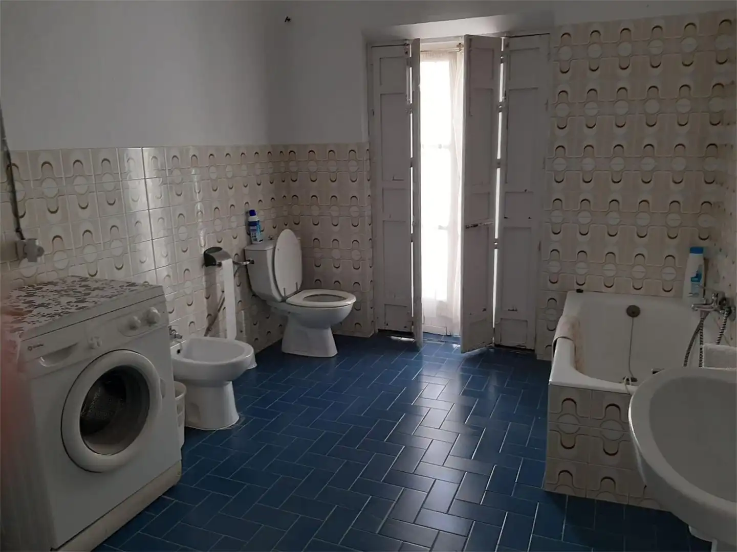 Baño de Casa adosada en venta en Carmona con Aire acondicionado, Terraza y Balcón