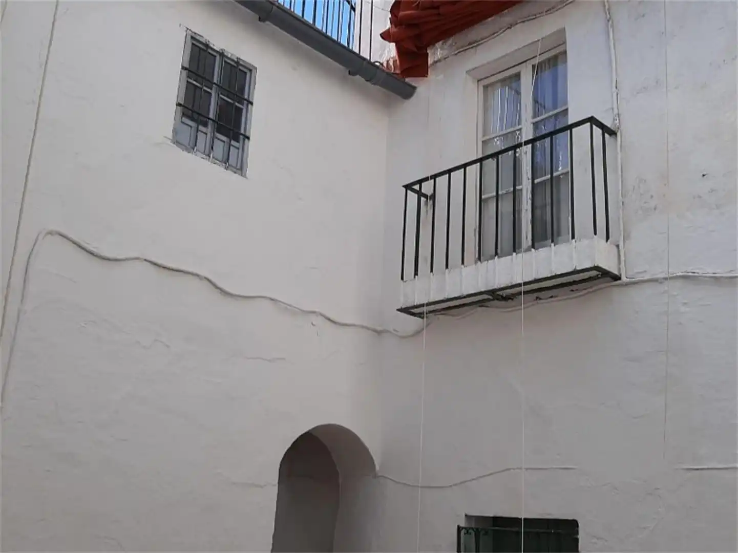 Vista exterior de Casa adosada en venta en Carmona con Aire acondicionado, Terraza y Balcón