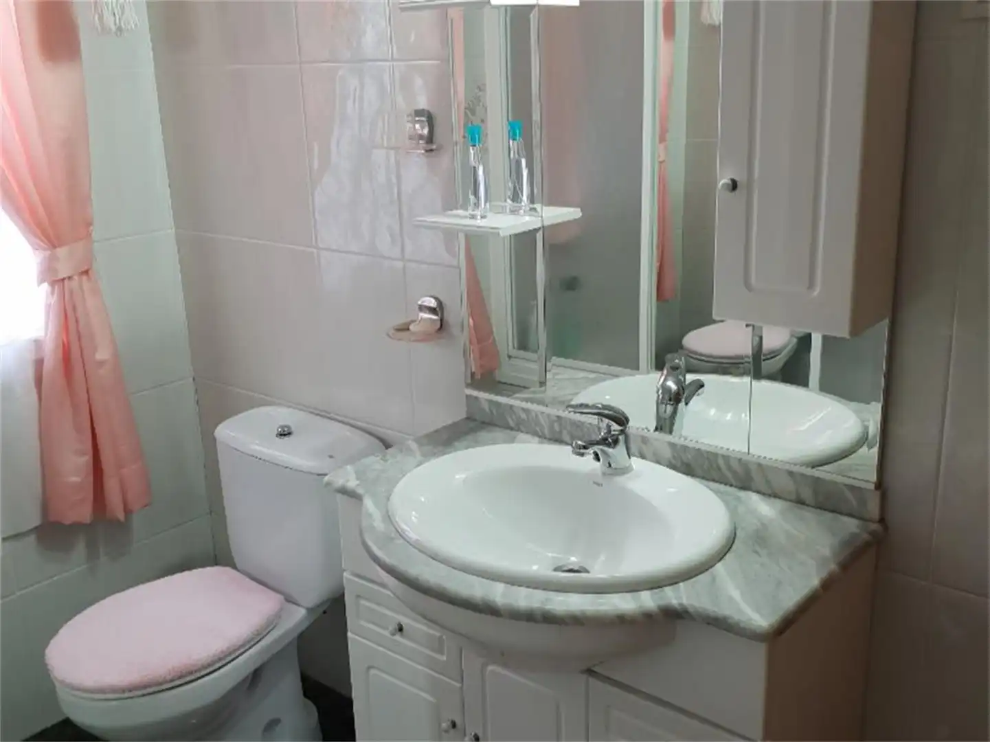 Piso en venta en Calle Mariano Segura, Cazorla Baño de Piso en venta en Cazorla con Aire acondicionado, Calefacción y Terraza