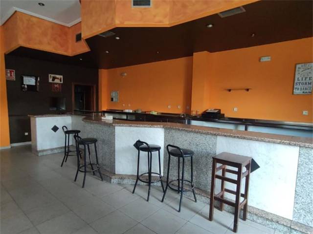 Local comercial en Venta en Calle Industria Toral, 12 en Toral de los Vados