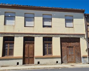 Vista exterior de Finca rústica en venda en Hospital de Órbigo amb Traster