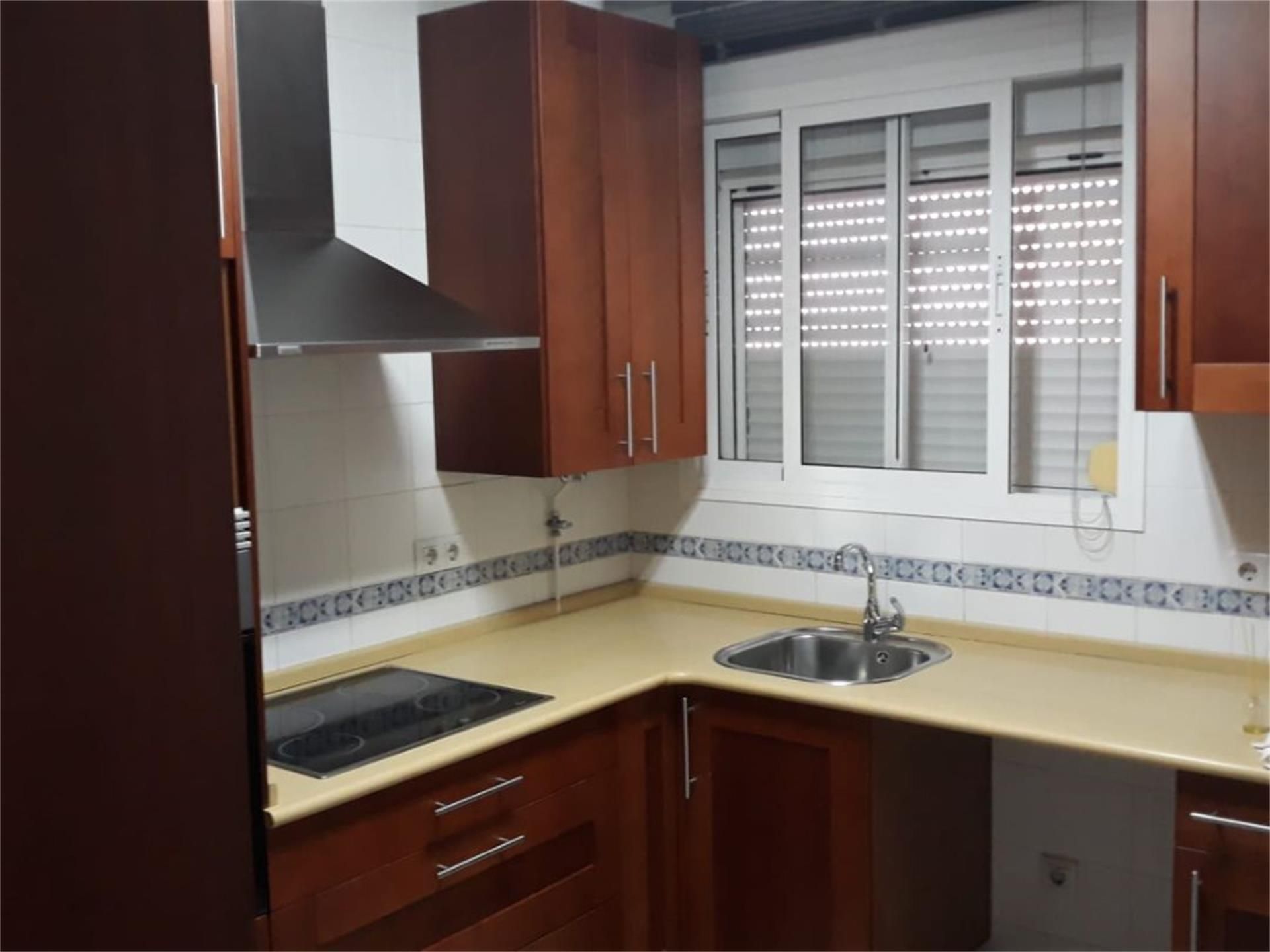 Cocina de Piso en venta en Alcalá de Guadaira con Aire acondicionado, Calefacción y Trastero