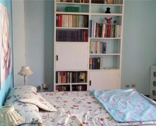 Bedroom of Flat to share in  Logroño  with Terrace and Balcony