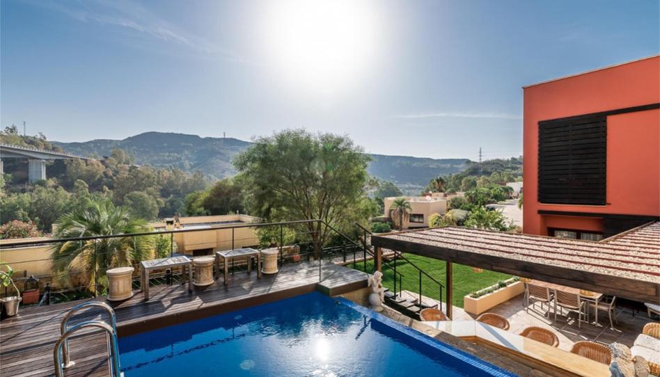 Foto 1 de Casa adosada en venda a Urbanización Parque Botánico, Los Flamingos, Málaga