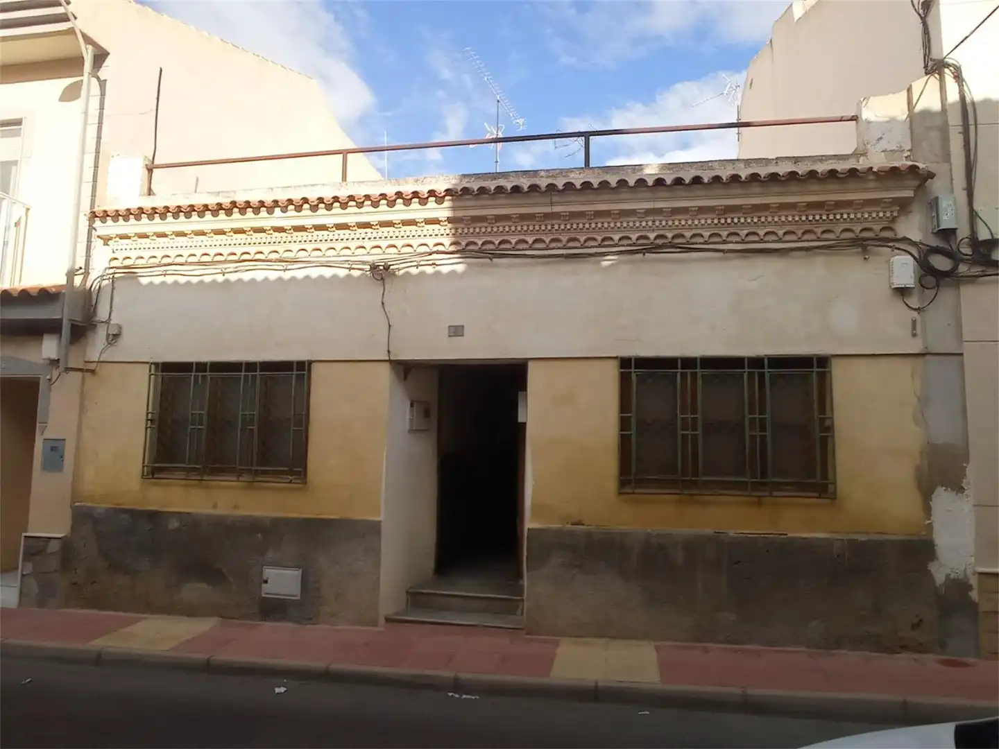 Vista exterior de Planta baja en venta en Murcia