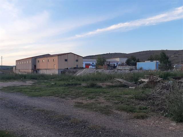 Terreno en Venta en Paseo de los Adarves en Molina de Aragón