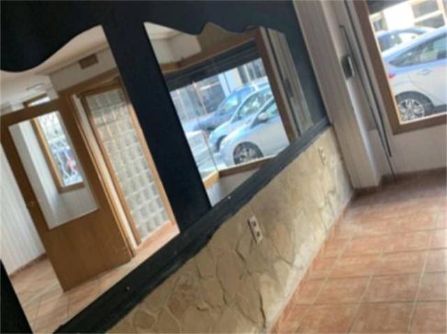 Local comercial en Alquiler en Avenida Paiporta, 49 en Benetússer