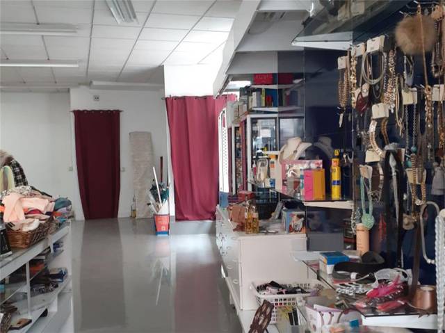 Local comercial en Venta en Calle los Poyales en Morata de Tajuña