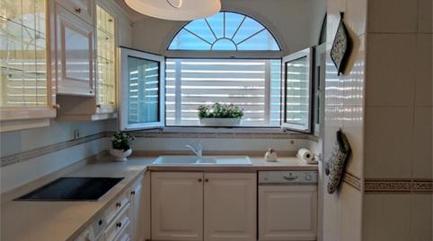 Foto 5 de Piso en venta en Calle Andalucía, Carranque - Haza Cuevas, Málaga