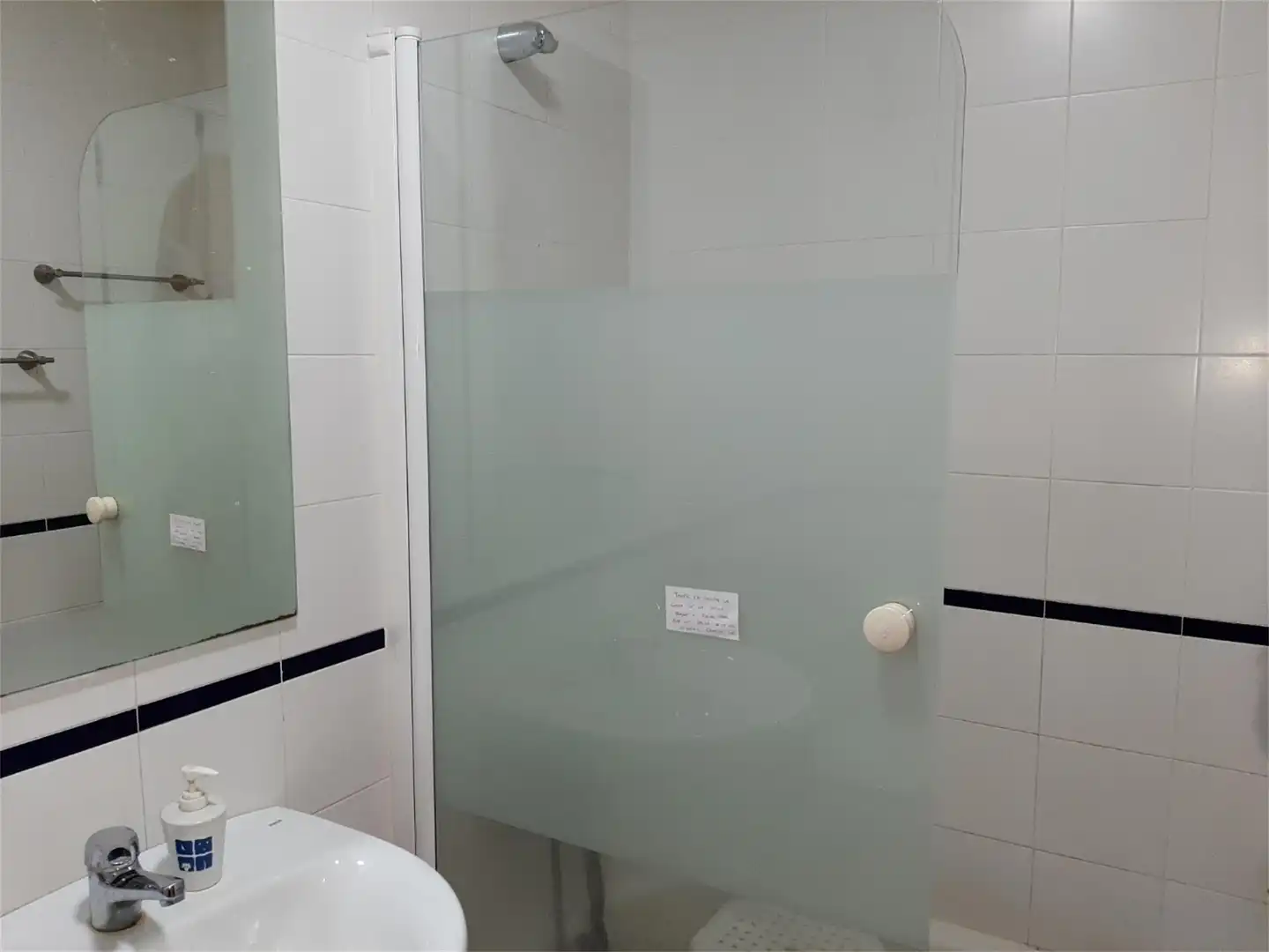 Baño de Piso para compartir en Las Palmas de Gran Canaria con Amueblado, Lavadora y Microondas