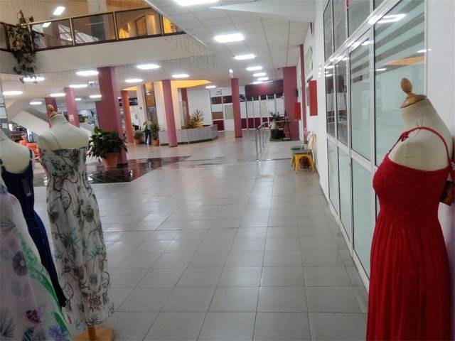 Local comercial en Venta en Calle Bélgica, 25 en San Antonio - Las Arenas