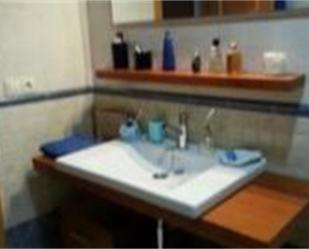 Bathroom of Flat for sale in La Puebla de Cazalla  with Air Conditioner and Terrace