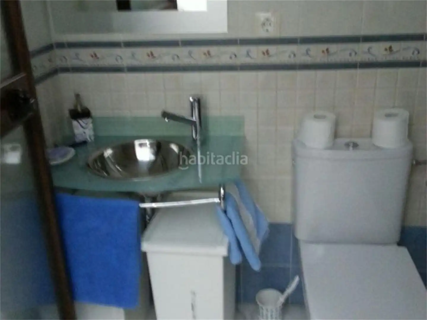 Wohnung zum Verkauf in Calle Petenera, La Puebla de Cazalla Badezimmer von Wohnung zum Verkauf in La Puebla de Cazalla mit Klimaanlage und Terrasse