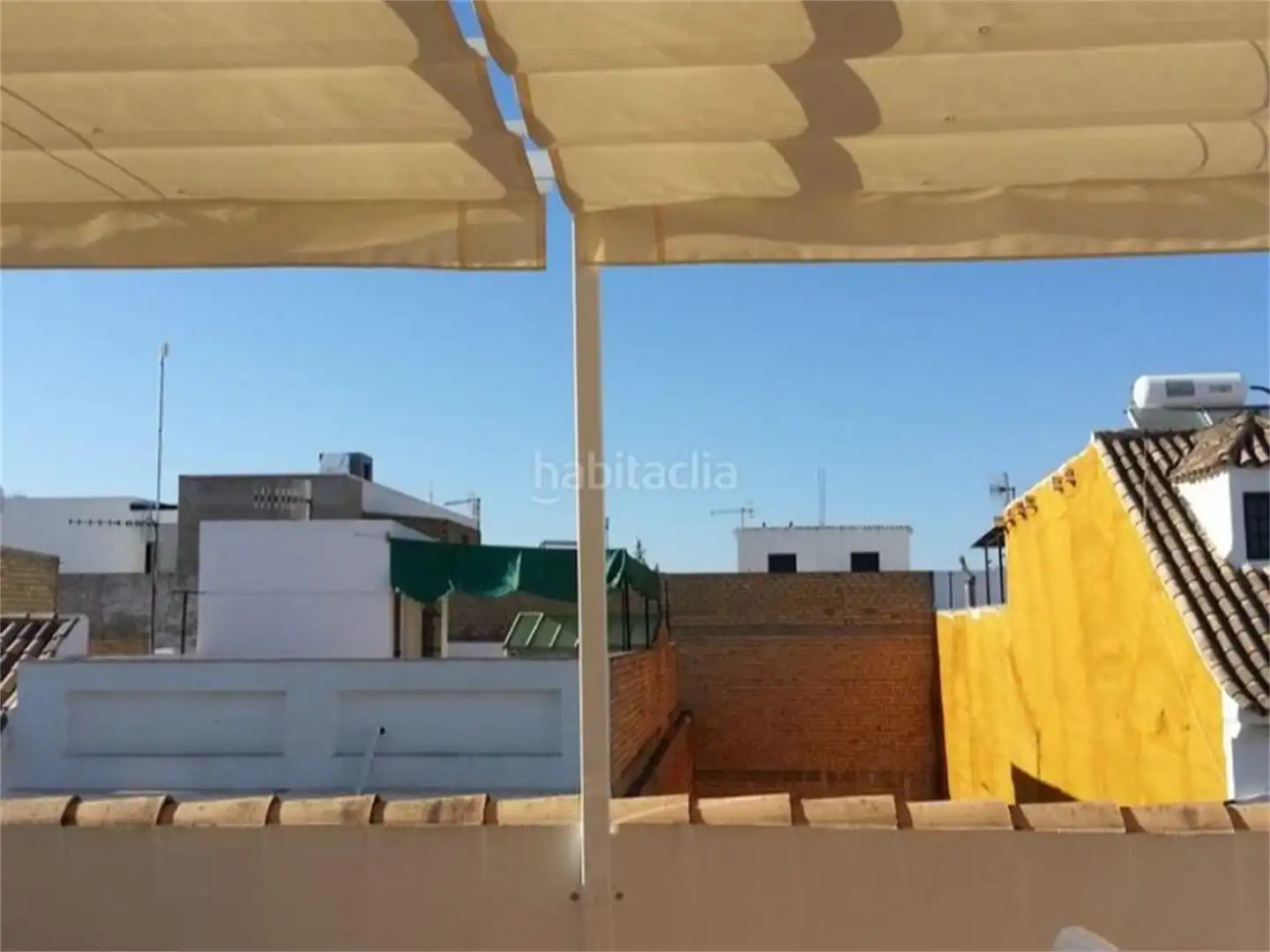 Wohnung zum Verkauf in Calle Petenera, La Puebla de Cazalla Terrasse von Wohnung zum Verkauf in La Puebla de Cazalla mit Klimaanlage und Terrasse
