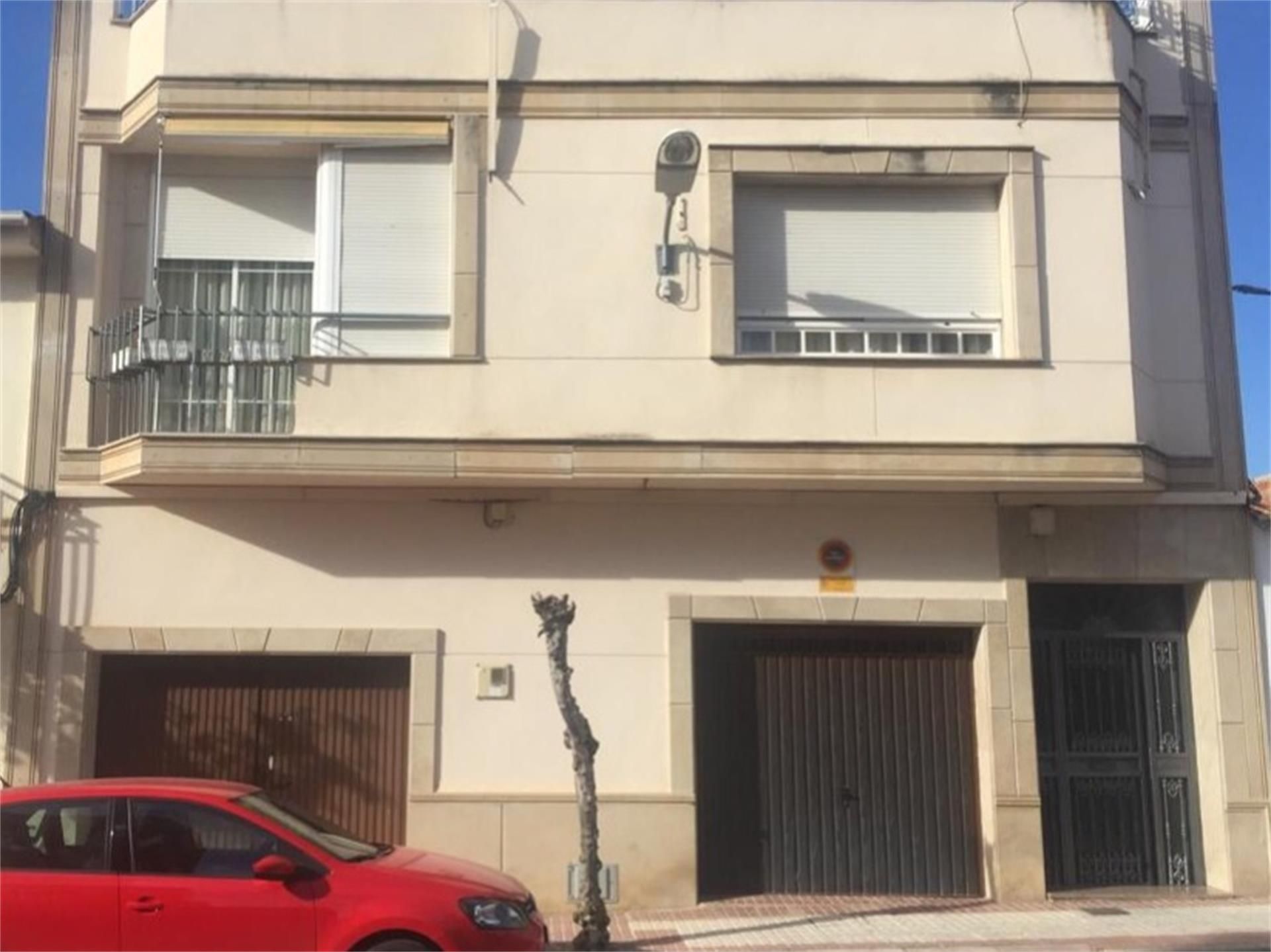 Vista exterior de Pis en venda en Linares amb Aire condicionat, Terrassa i Traster