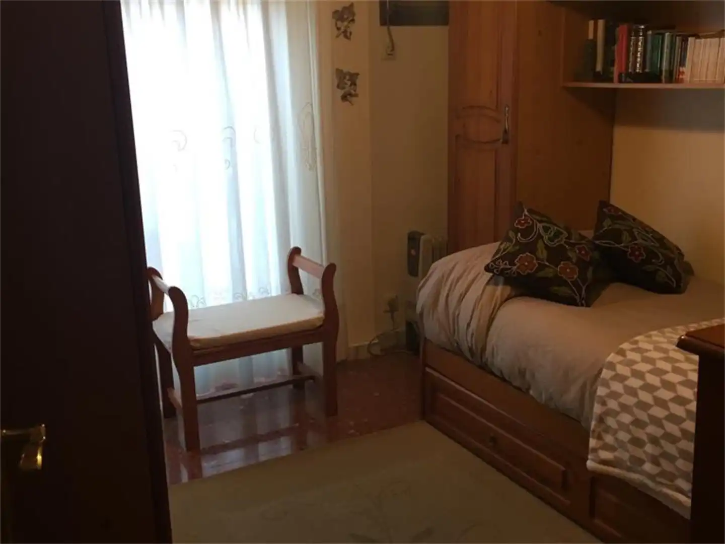 Pis en venda a Calle San Salvador, 27, La Paz - Las Américas Dormitori de Pis en venda en Linares amb Aire condicionat, Terrassa i Traster