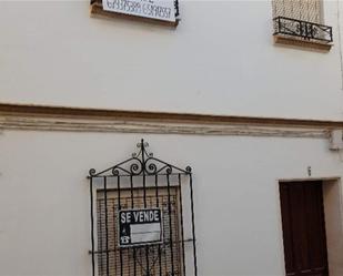 Vista exterior de Casa adosada en venda en Morón de la Frontera amb Aire condicionat i Terrassa