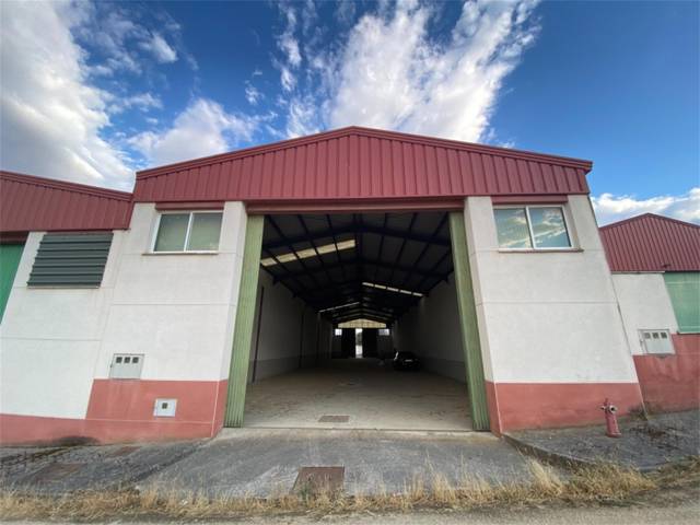 Local comercial en alquiler en zona peri-industria