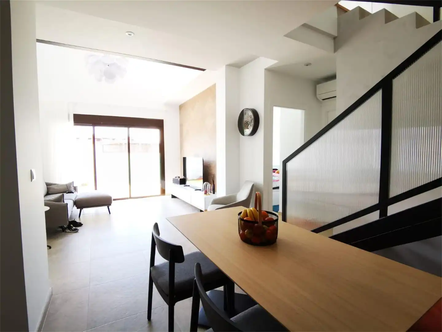 Sala de estar de Casa adosada en venta en Pilar de la Horadada con Aire acondicionado, Jardín privado y Terraza