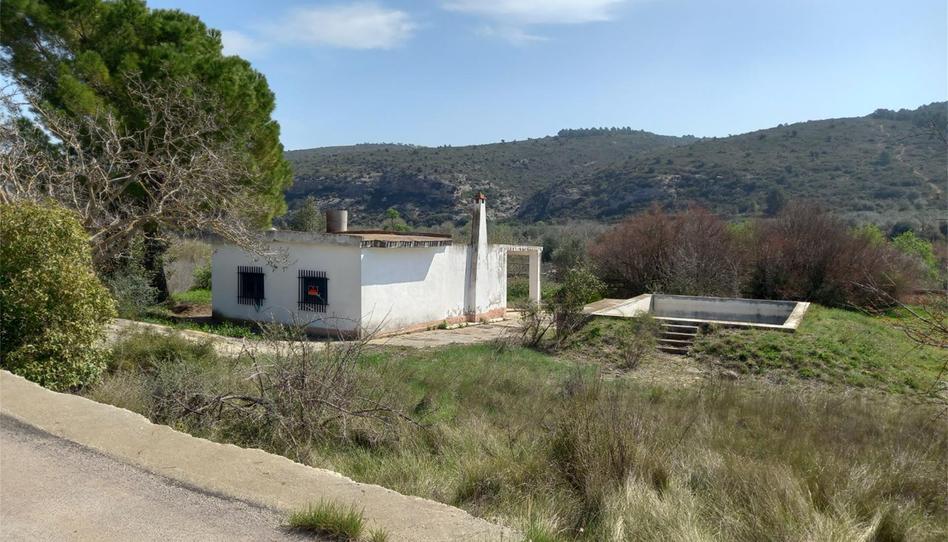 Finca rústica en venta en Les Coves de Vinromà, Castellón - imagen 1 Foto 1 de Finca rústica en venta en Les Coves de Vinromà, Castellón