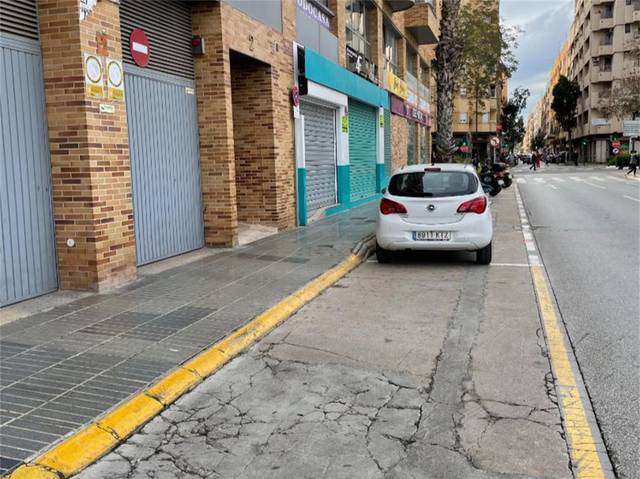 Garaje en Venta en Calle del Profesor Idilio Gimeno en Poble Nou
