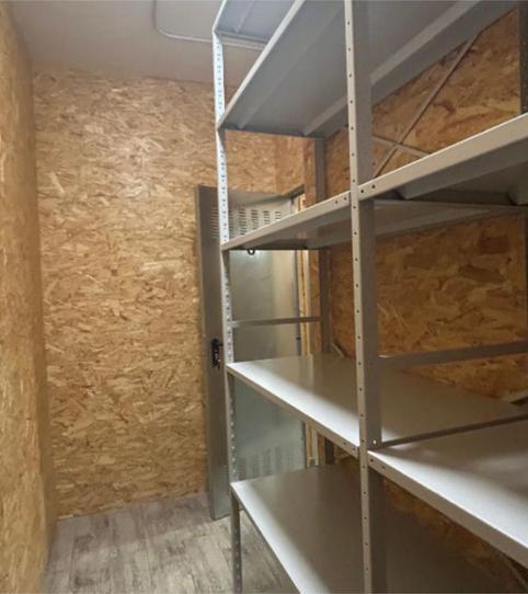 Box room to rent in Plaza Nicanor Piñole, Barrio del Centro, Asturias - image 2 Photo 2 of Box room to rent in Plaza Nicanor Piñole, Barrio del Centro, Asturias