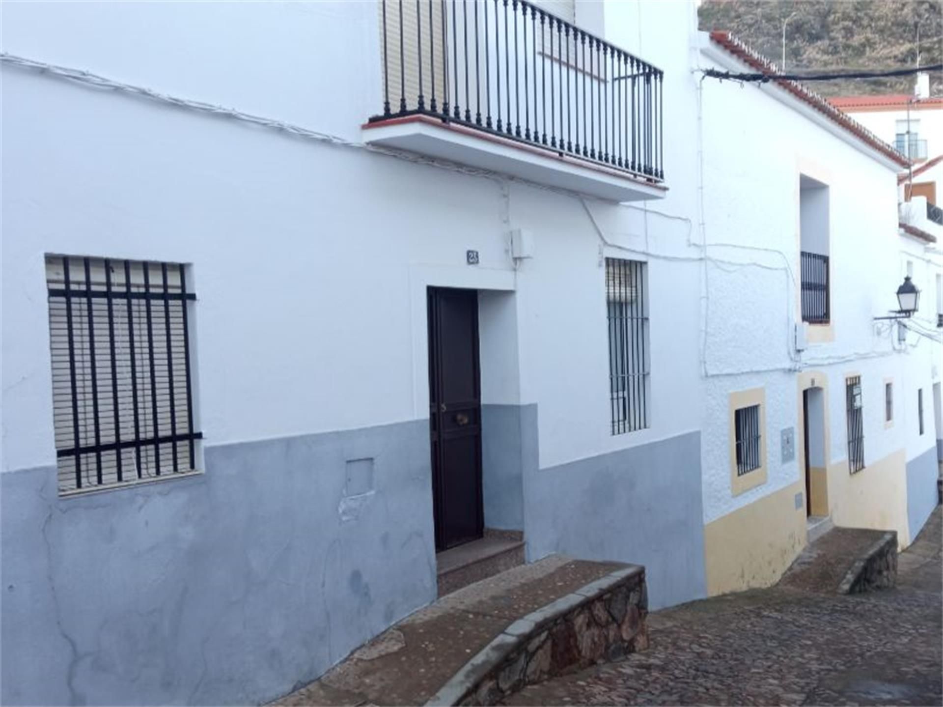 Exterior view of Duplex for sale in Feria