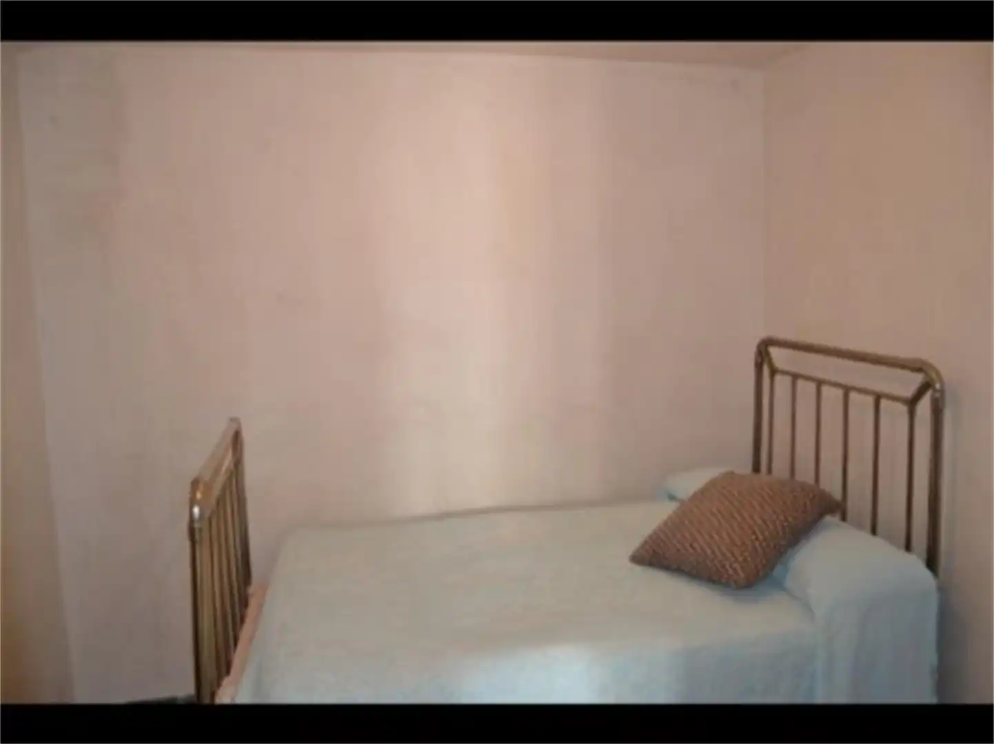 Bedroom of Detached homes for sale in Abánades  with Storage room